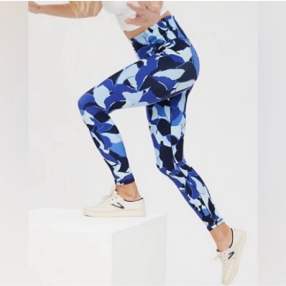 OFFLINE By Aerie Blue Real Me Smocked High Waisted 7/8 Legging in Blue Breeze - Picture 3 of 7